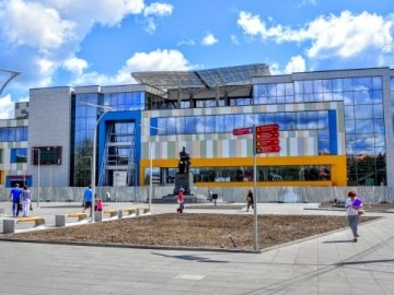 Пікантна вистава «Сексуальне чтиво» – знову у «Промені»*