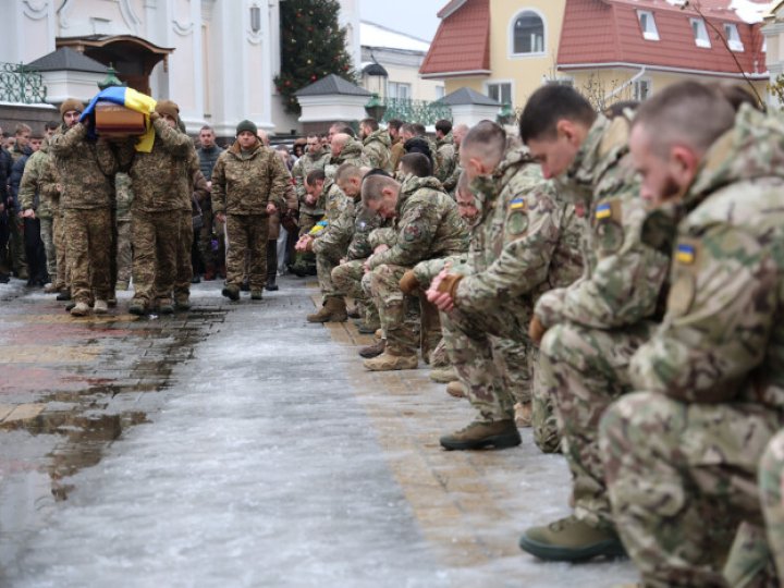 Майстер спорту України, тренер та суддя: у Луцьку попрощалися з військовослужбовцем Олексієм Бондаренком