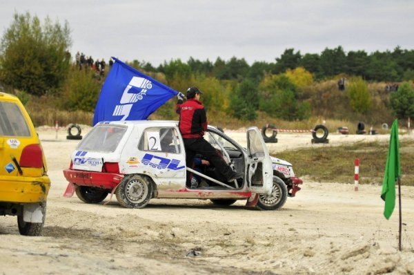 Автомотофестиваль під Луцьком: день перший. ФОТО. ВІДЕО