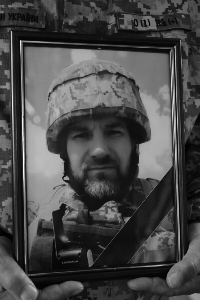 Лучани провели в останню дорогу загиблого Героя Руслана Собуцького