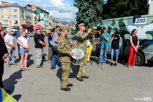 Луцьк попрощався із загиблим на Сході воїном Іллею Струком. ФОТО