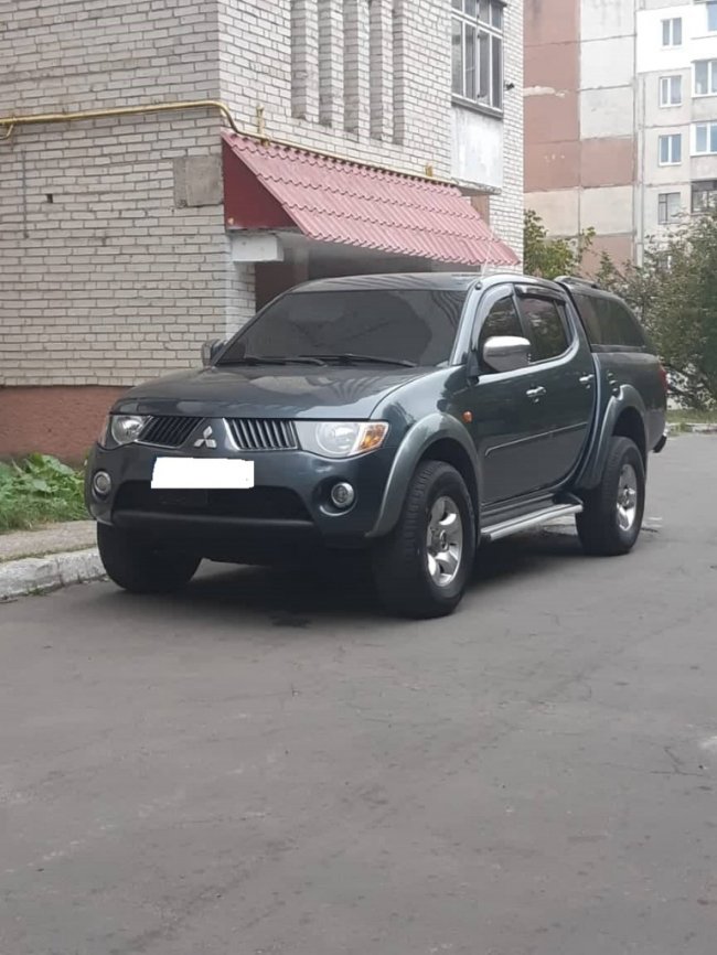 Відомо, хто напав на двох хлопців на проспекті Перемоги у Луцьку. ФОТО