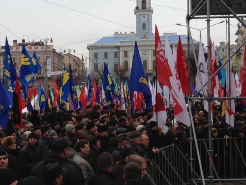 «Вставай, Україно!» в Чернівцях. ФОТО. ВІДЕО 