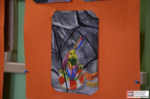 У Луцьку ‒ виставка-продаж картин заради особливих дітей. ФОТО