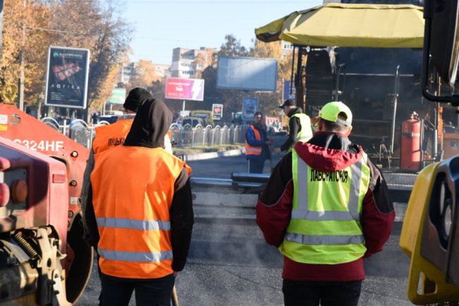 У Луцьку ремонтують проспект Соборності: скільки триватимуть роботи. ФОТО