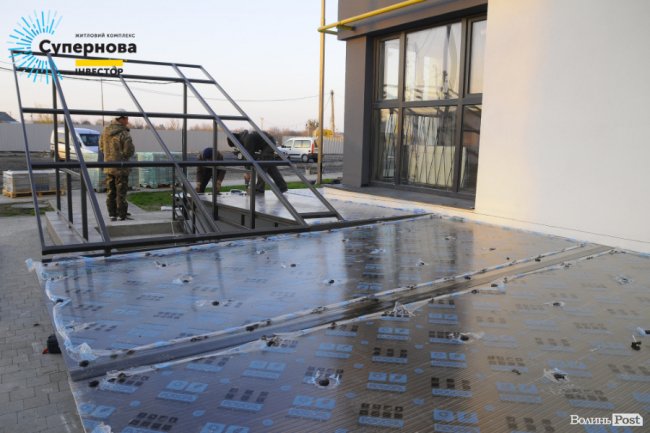 Звіт з будівництва ЖК «Супернова»: у четвертому будинку встановлюють вікна*