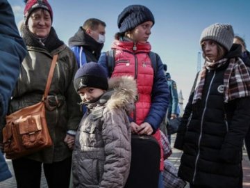 Російські ЗМІ повідомляють про прибуття 61 тисячі біженців з ОРДЛО