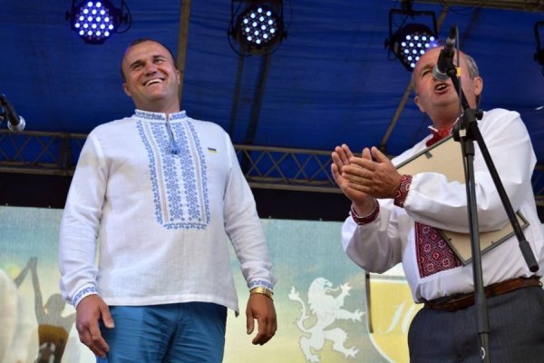 Подвійне свято у Світязі: масові гуляння та неймовірне шоу. ФОТО