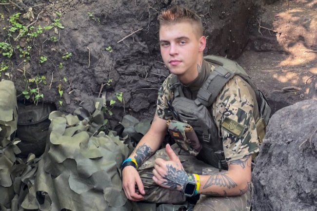 У 18 років пішов у військо: у Луцьку попрощалися з 20-річним воїном-сиротою Максимом Нагорним