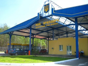 Прикордонники заявили, що черг із десятків автобусів уже нема