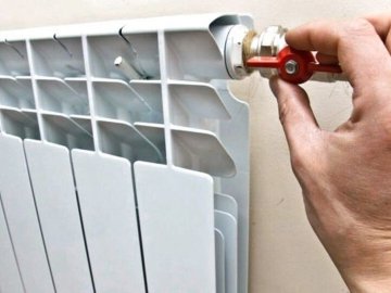 У Луцьку тепло ввімкнули вже в 16 лікарнях і 33 дитсадках