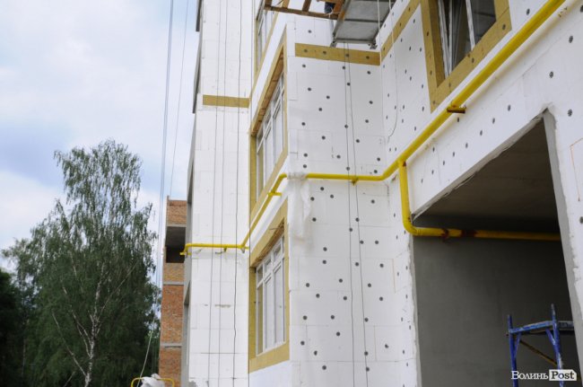 Теплі фасади і комфортні умови: як у Луцьку будують «карамельне» житло*