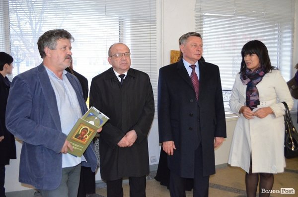 У Луцьку - вражаюча виставка ікон. ФОТО