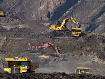 «Ми пожинаємо плоди несправедливого закриття шахт», - міський голова Нововолинська Борис Карпус