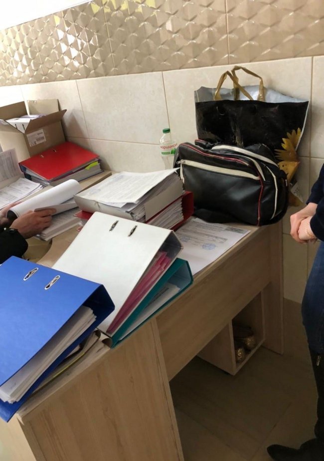 Грошовий обіг – понад 120 мільйонів гривень: волинські податківці викрили конвертаційний центр. ФОТО