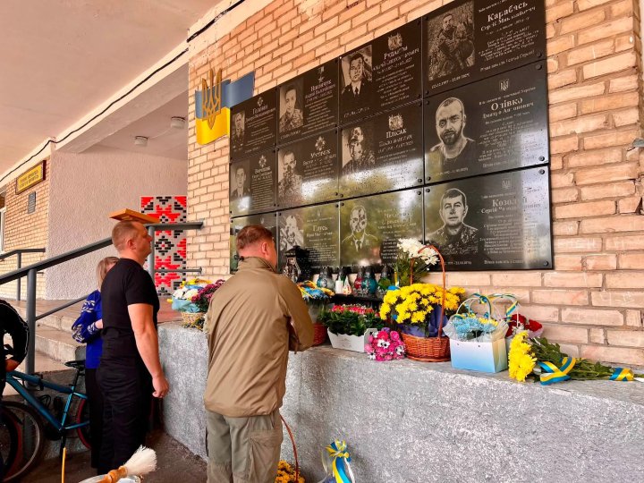 На Волині відкрили меморіальні дошки шістьом загиблим воїнам