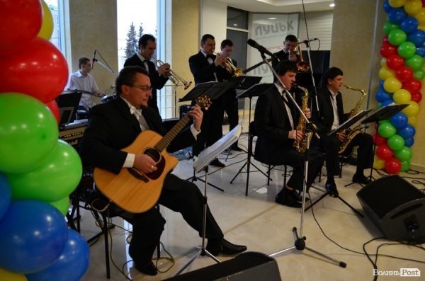 Відкрили луцький ЦУМ. ФОТО 