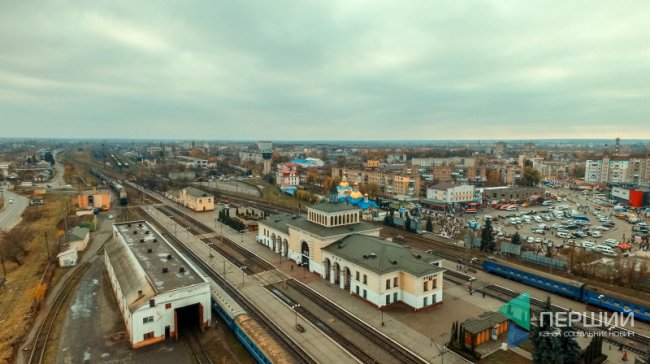 Показали Ковельський залізничний вокзал з висоти пташиного польоту. ФОТО