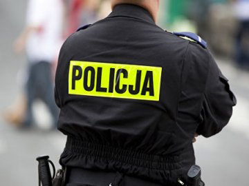 Бив і топив у річці: у Польщі затримали українця, який жорстоко знущався із жінки