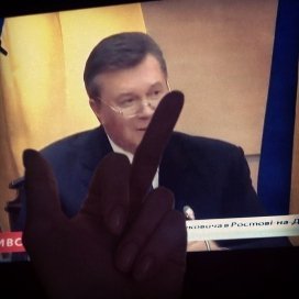 Інтернет глузує з Януковича на прес-конференції. ФОТО