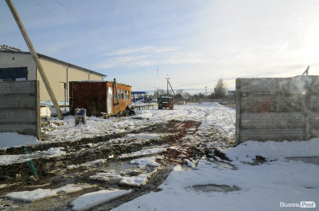 Біля Луцька зупиняють багатоквартирне будівництво через незаконні документи