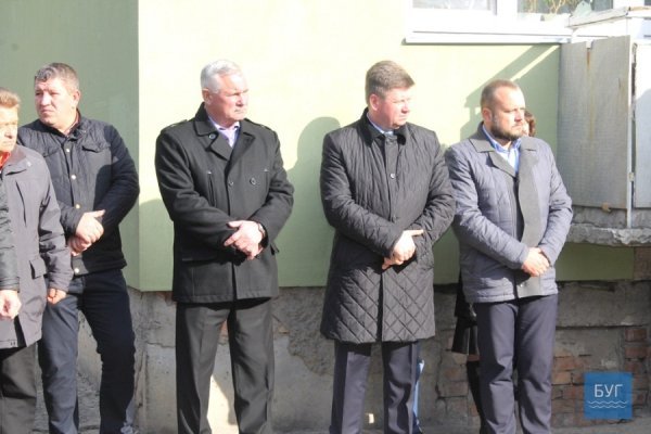 У Нововолинську провели в останню путь загиблого Героя. ФОТО