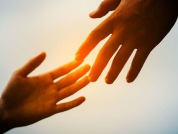 Лучанка просить допомогти зібрати кошти на лікування сина, який має вроджену ваду серця