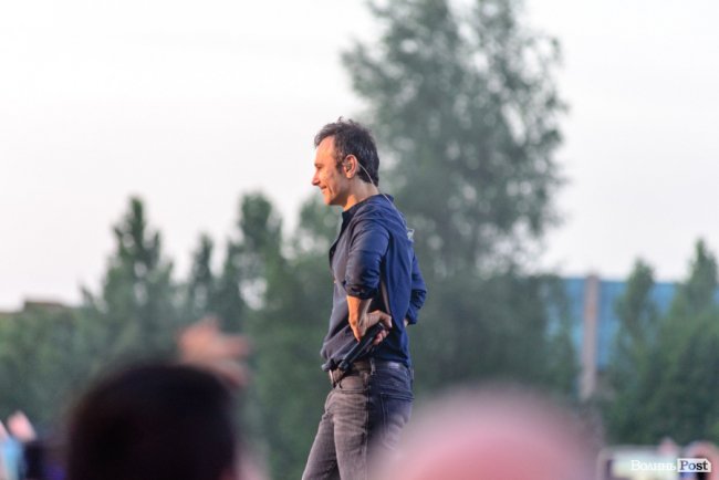 Казали «гречка», але підспівували: як у Луцьку минув безкоштовний концерт «Океану Ельзи». ФОТО 