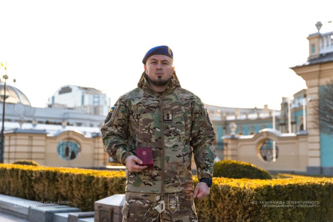 Президент нагородив командира 20 бригади «Любарт» Вадима Крикуна. ФОТО