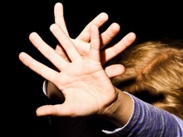Чіплявся до хлопчика: на Волині розшукують ймовірного педофіла – ЗМІ