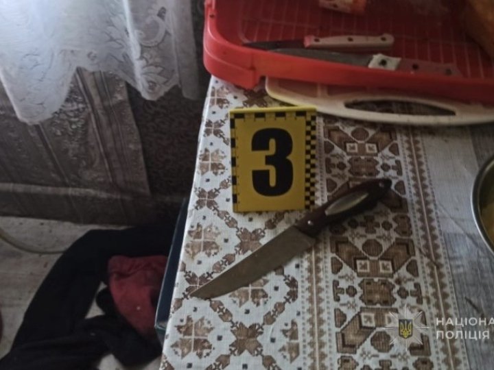 Обоє були п'яні: на Волині жінка вдарила ножем свого чоловіка