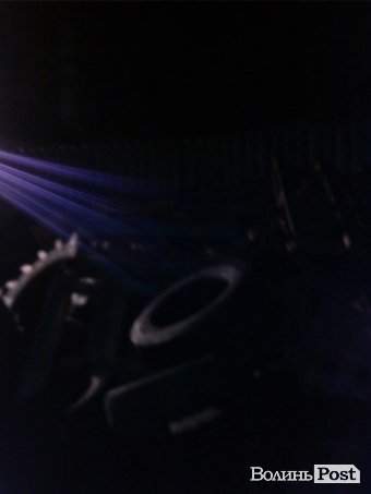 Базу ВВшників у Луцьку «стереже» сотня активістів. ФОТО