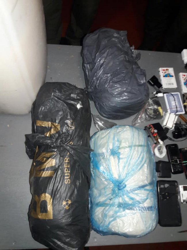 У Маневицькій виправній колонії у засуджених вилучили заборонені предмети. ФОТО