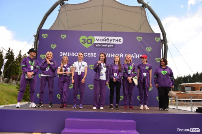 Найбільший в історії України Жіночий рух «За Майбутнє» зібрав десантниць на командно-тренувальні навчання