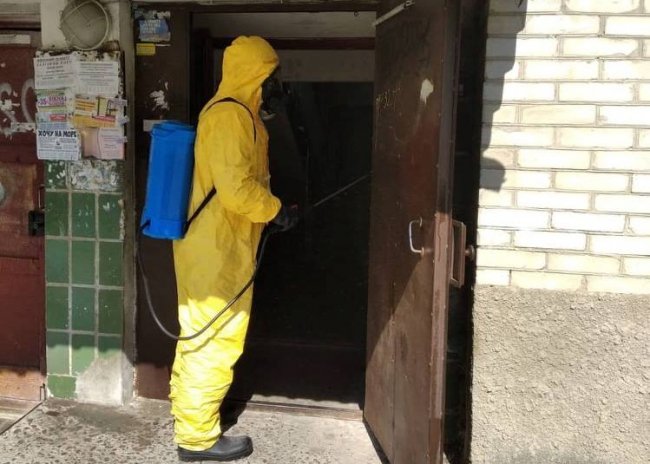 На Волині продовжують дезінфекцію будинків. ФОТО