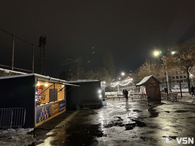 У Луцьку відкрили ковзанку просто неба