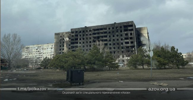 Не лишилося вулиць без знищених квартир: Маріуполь продовжують жорстко обстрілювати. ФОТО