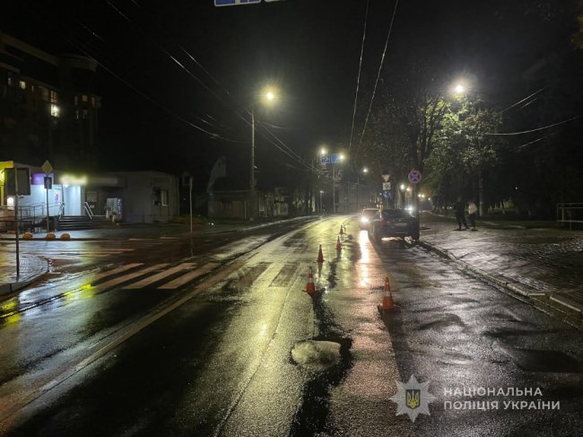 У Луцьку на Винниченка водій авто збив 20-річну пішохідку