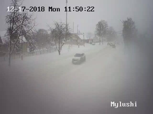 Волинян просять не їздити трасою Луцьк-Ковель. ФОТО