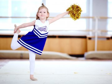 Як на Волині тренуються черлідерки