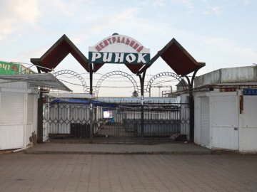 Луцькрада просить підприємців добровільно прискорити переїзд на Новий ринок