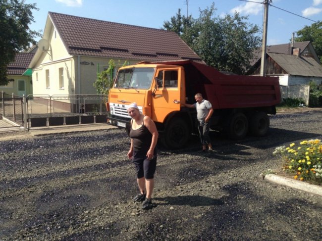 У місті поблизу Луцька відремонтували дорогу. ФОТО. ВІДЕО