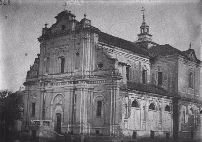 Луцький собор на ретросвітлинах