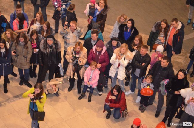 Розіграші, подарунки, вечірка: день закоханих у «ПортCity»