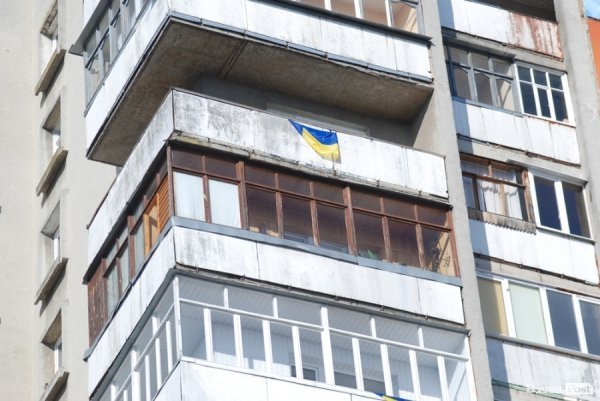 Луцьк «фарбують» в синьо-жовтий. ФОТО