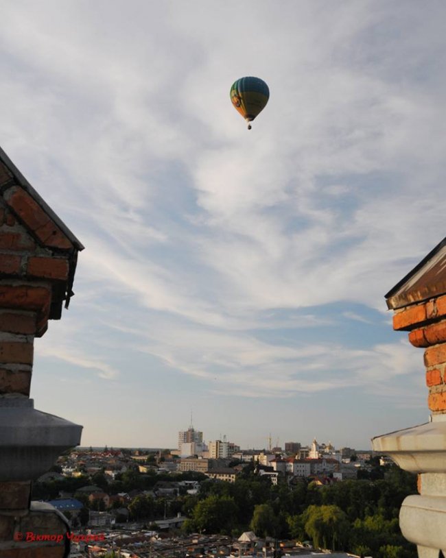 Літало все, що могло: над Луцьком – парад повітряних «монстрів». ФОТО