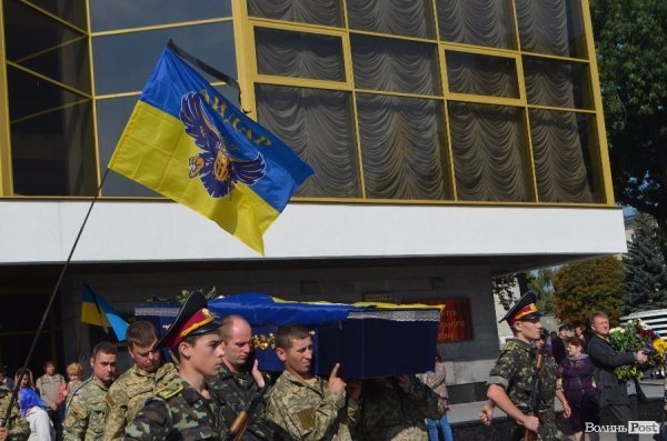 У Луцьку попрощалися з Віктором Кумецьким. ФОТО