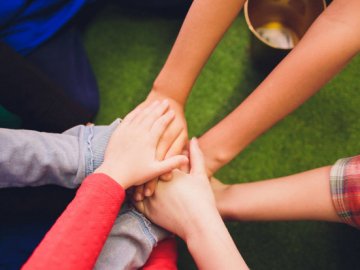 Дві лучанки, що виховали по 5 дітей, можуть стати «матерями-героїнями»  