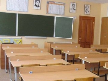 Розповіли,  у яких школах на Волині продовжили канікули