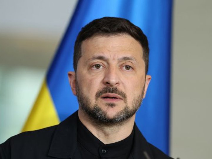 Зв'язок Starlink на фронті відновився до потрібної швидкості, - Зеленський